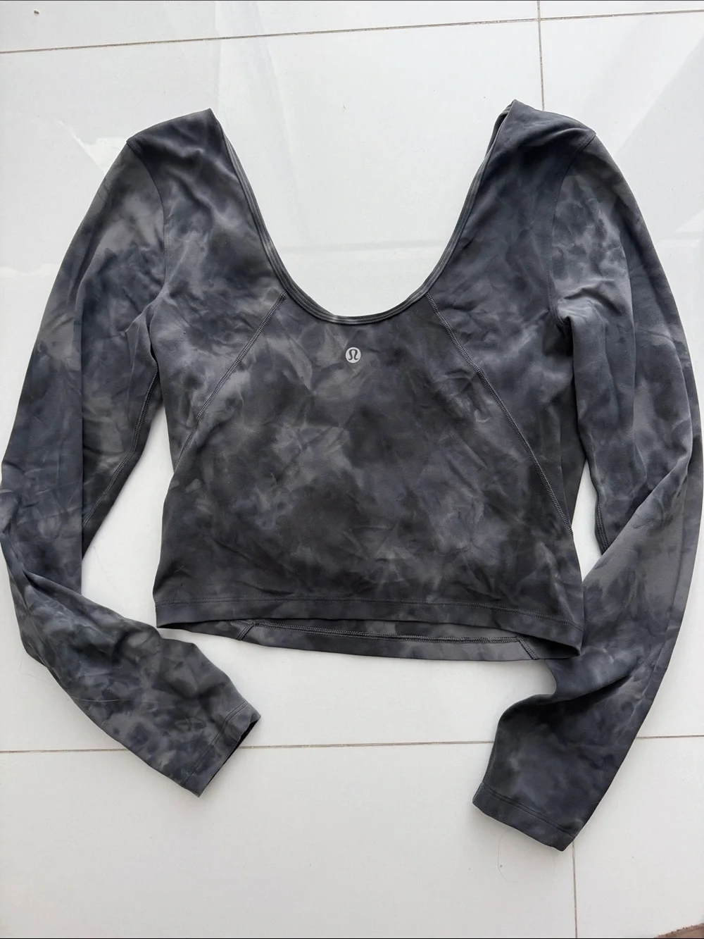 lululemon athletica Long Sleeve V-Neck Crop Top - Charcoal Tie-Dye